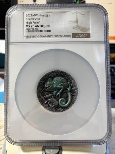 第189期拍卖 - 纽埃2021年神奇动物系列变色龙3盎司彩色珐琅银币NGC-MS70无盒无证书，999银，3盎司，发行421枚
