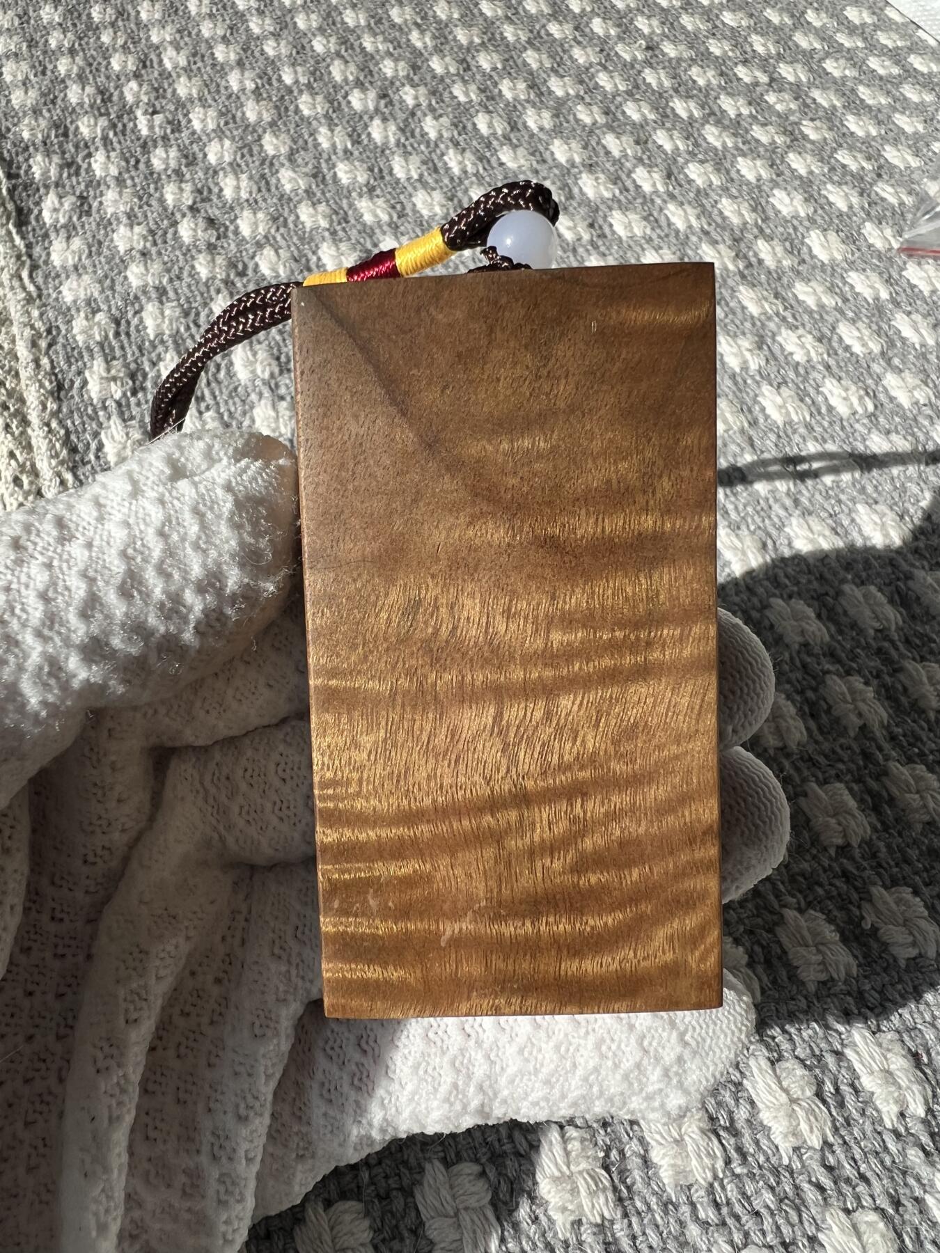 零元拍：A28金丝楠平安无事牌，3D立体水波香喷喷的小金砖，金光闪闪，79/43/12.8MM