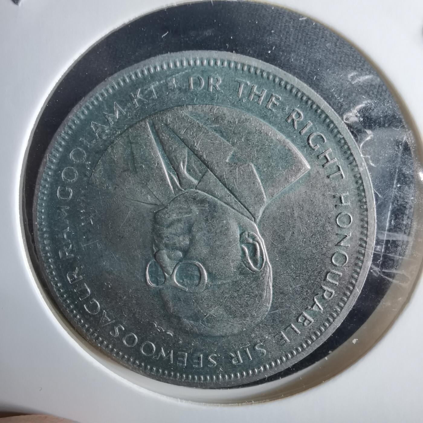 沼泽如烟--第970场 毛里求斯1992年5卢比