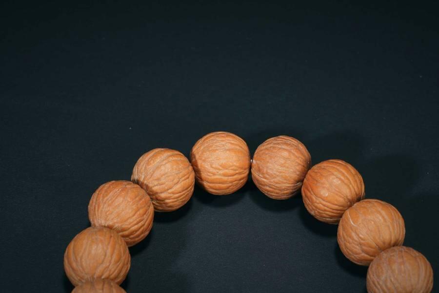 上海都达杂项专场五（全场包邮） 猴头凤羽核桃手串87-285