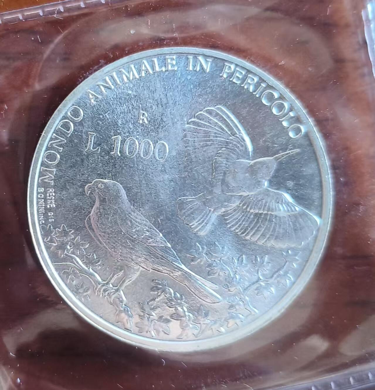 ❤️【币观天下】❤️ 第340期钱币拍卖- 2026.1.23周五晚上6点半场-长期征集拍品 圣马力诺1993年隼和猫鼬纪念套装原盒证 含纯银21.38克