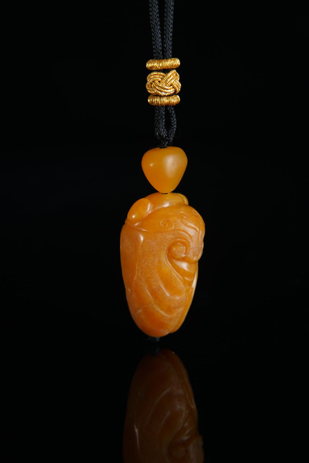 方寸藏珍·寿山田黄印章专场（一） 寿山田黄石《一鸣惊人》挂饰