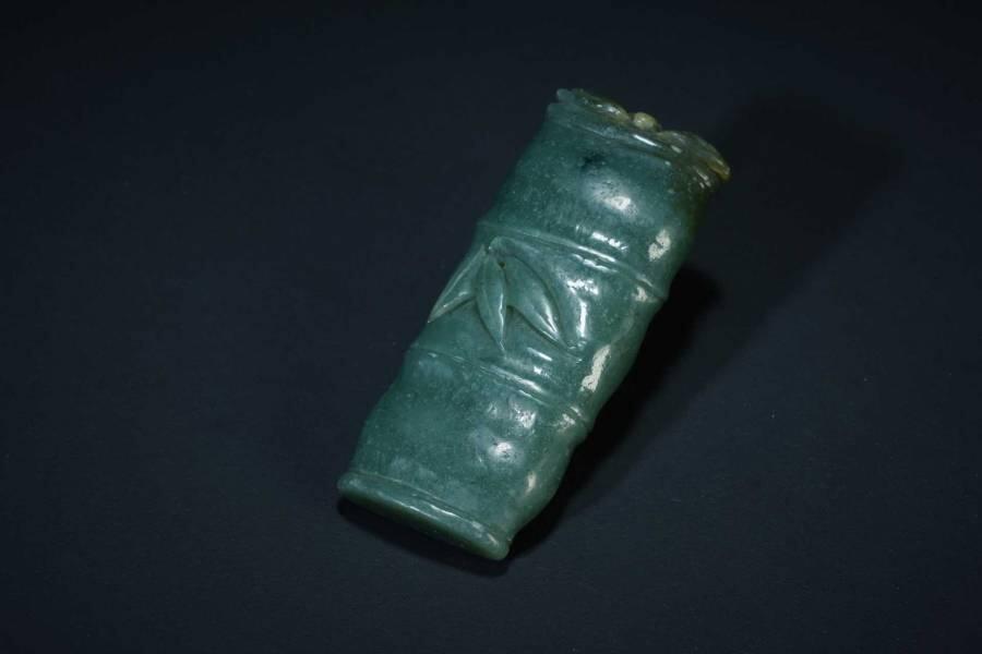 上海都达杂项专场五（全场包邮） 天然和田玉湖水绿精雕《节节高升》挂件87-63