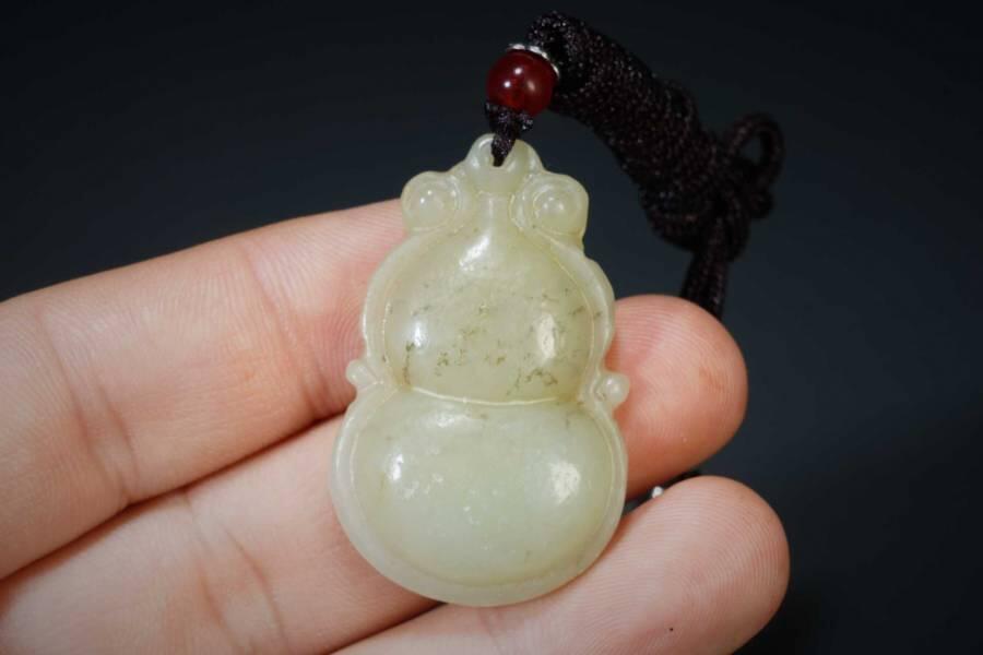 上海都达杂项专场五（全场包邮） 天然和田玉精雕《福禄》挂件 附鉴定证书87-62