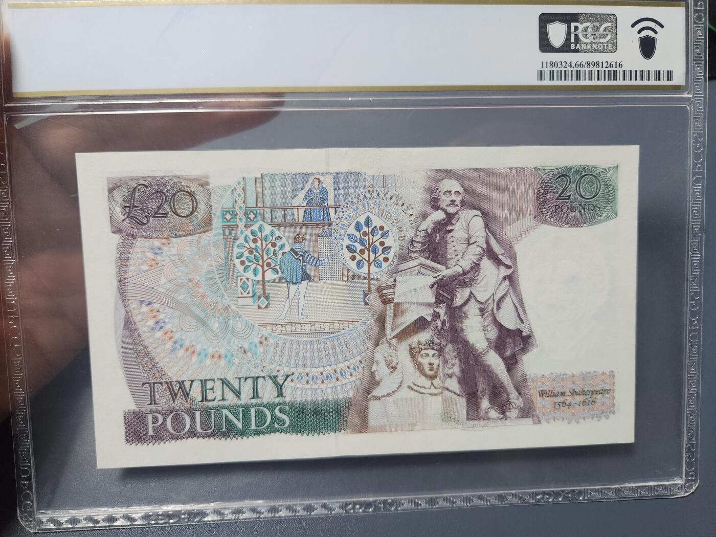 1月21号晚上8点 外国纸币自动截拍第10场 058英国20极品好号 66