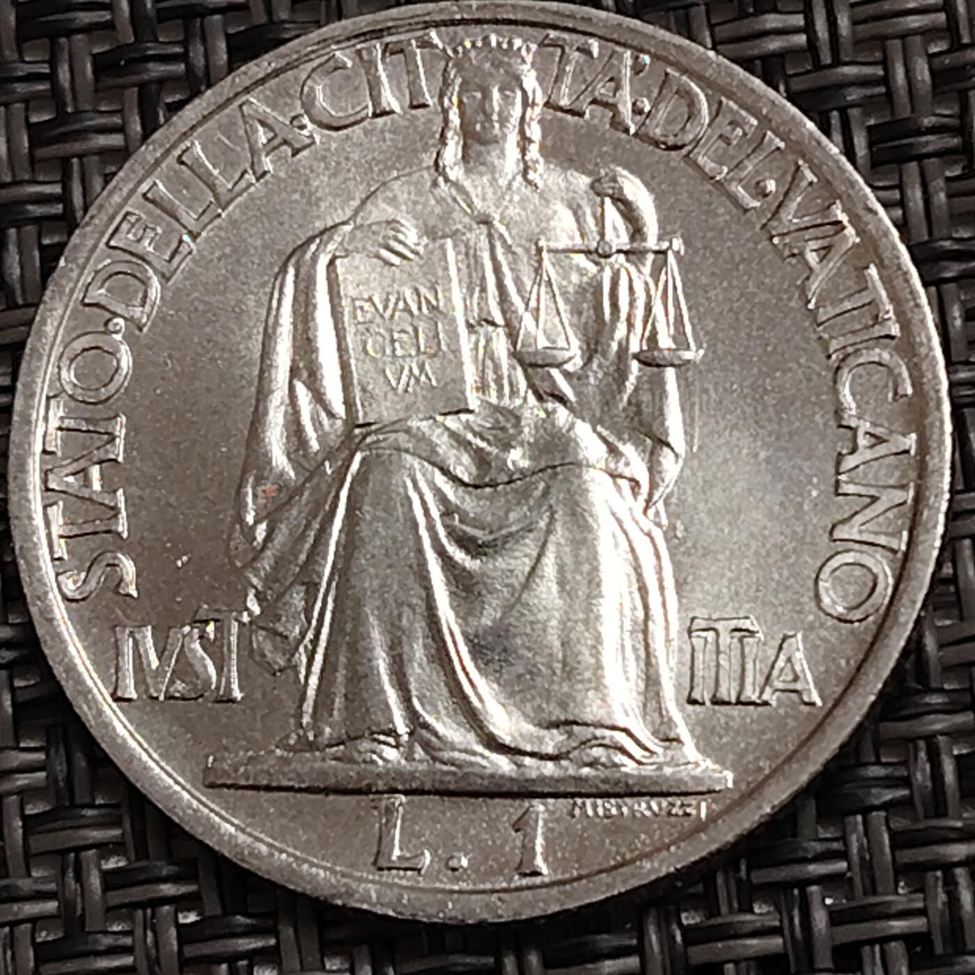 布加迪🐬～世界钱币(上海)🌾第 270 期 /  各国套币和散币 梵蒂冈🇻🇦 1942年 1里拉不锈钢币 26.7mm