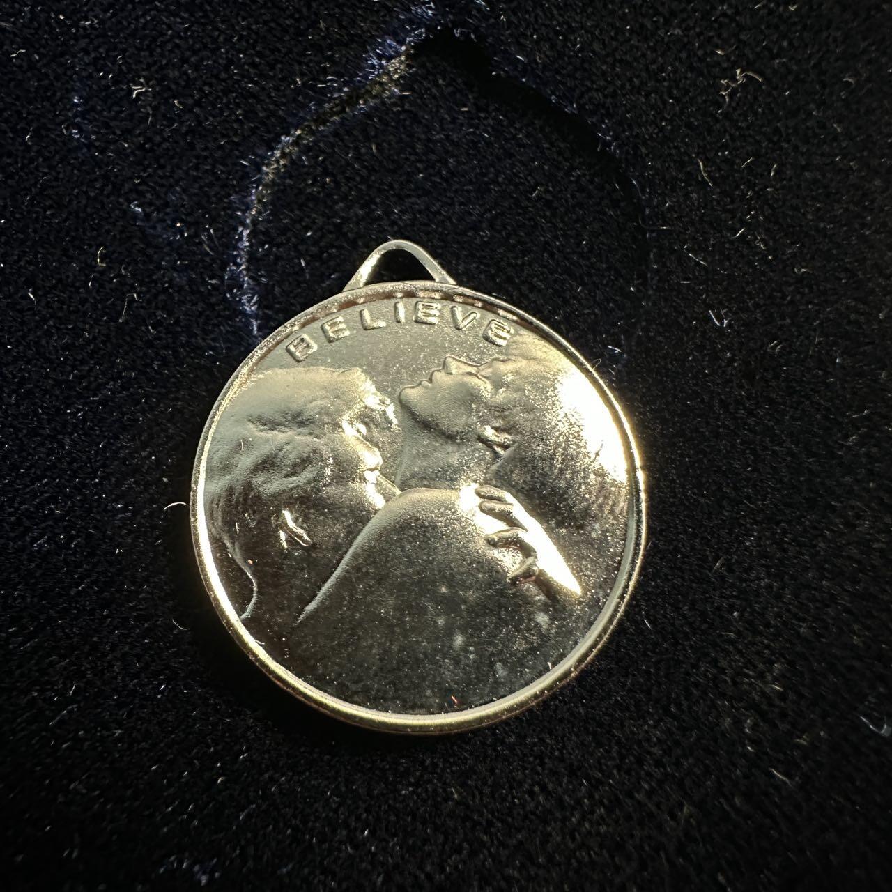 蒂克钱币-第55场 日本章 企业章拍卖 电影《人鬼情未了》（Ghost）在日本上映发行纯银纪念章 20mm 4.58g