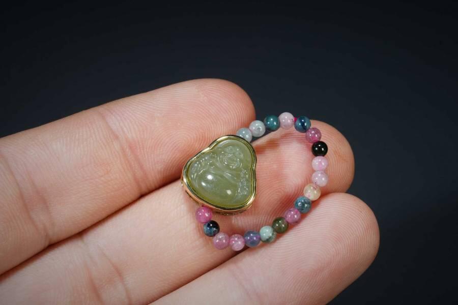 上海都达杂项专场五（全场包邮） 和田玉佛公弹力戒指 附鉴定证书87-78