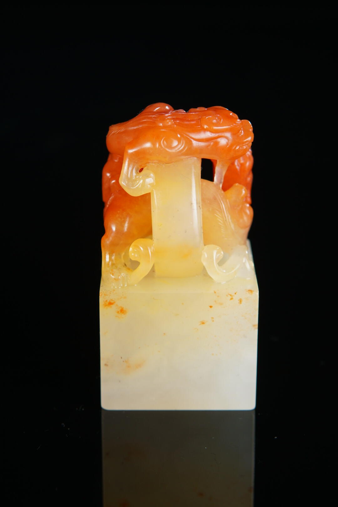 方寸藏珍·寿山田黄印章专场（一） 寿山三彩高山石《双螭穿环》印章