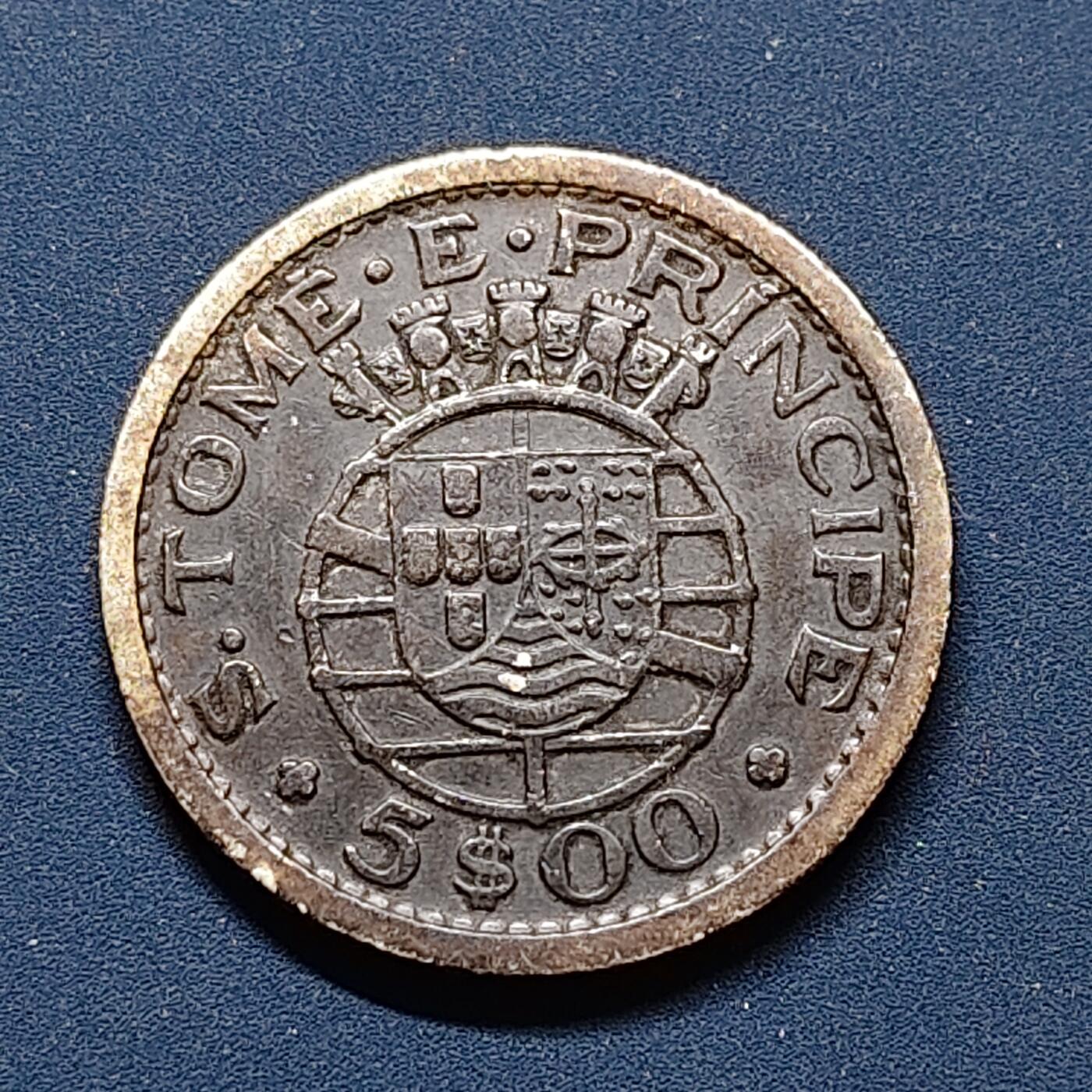 【全场包邮】纯粹捡漏拍496场-持续更新中 葡属圣多美和普林西比1951年5埃斯库多黑色重口味包浆银币【25毫米7克65%】