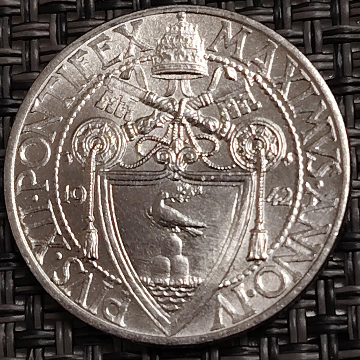 布加迪🐬～世界钱币(上海)🌾第 270 期 /  各国套币和散币 梵蒂冈🇻🇦 1942年 50分不锈钢币