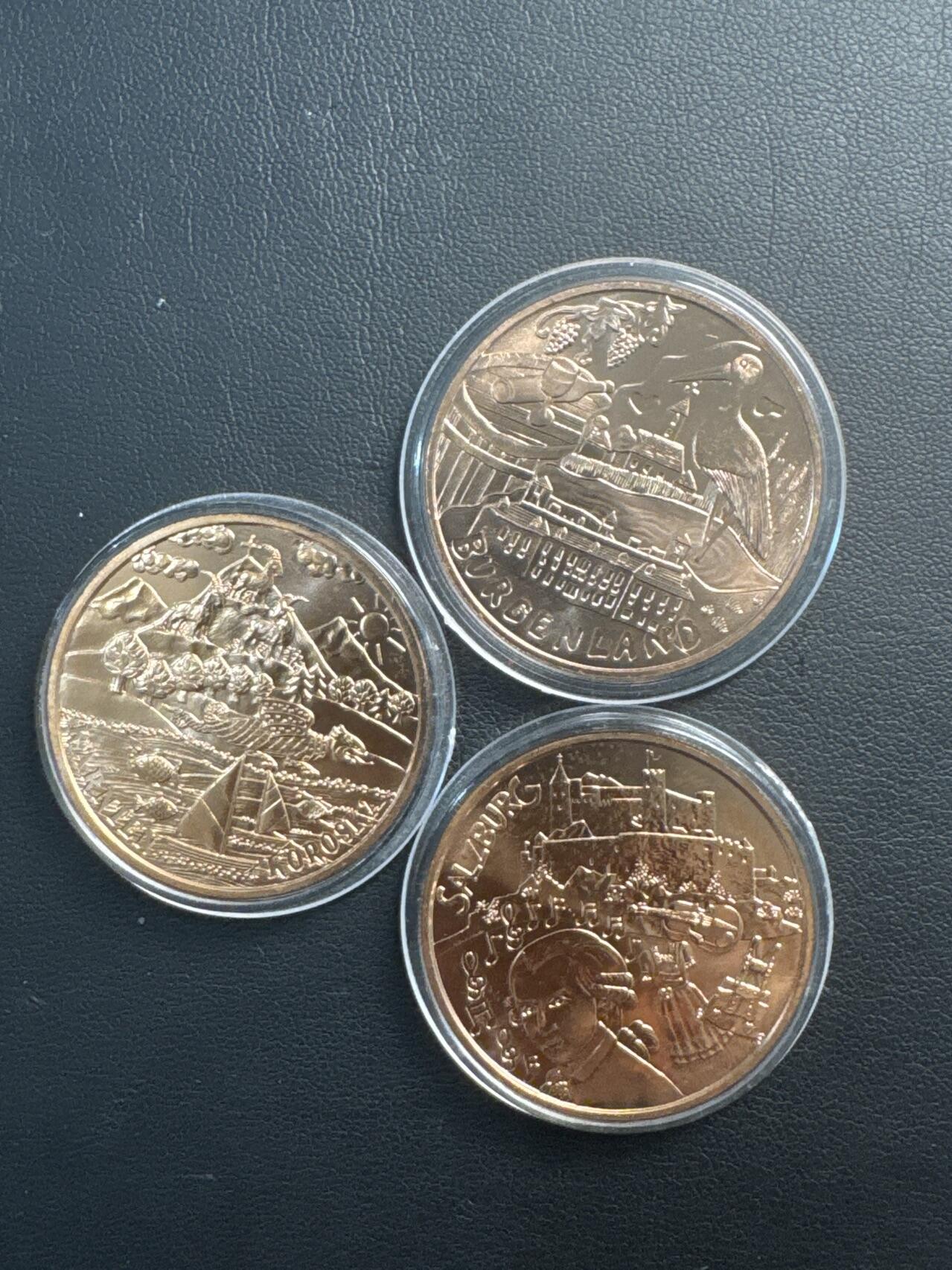 ❤️【币观天下】❤️ 第340期钱币拍卖- 2026.1.23周五晚上6点半场-长期征集拍品 奥地利州联邦省系列紫铜币(32mm) 面值10欧2012年 卡林西娅州，2012年 施帝利亚州，2013年 下奥地利州， 2013年 福拉尔贝格，2014年 萨尔兹堡，2014年 蒂罗尔 ，2015年 布尔根兰州 共7枚