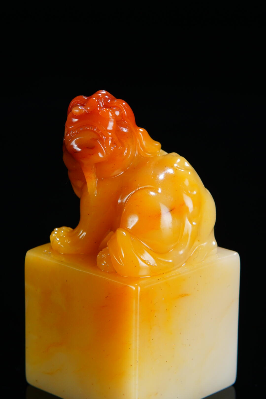 方寸藏珍·寿山田黄印章专场（一） 寿山芙蓉石《狻猊》钮章