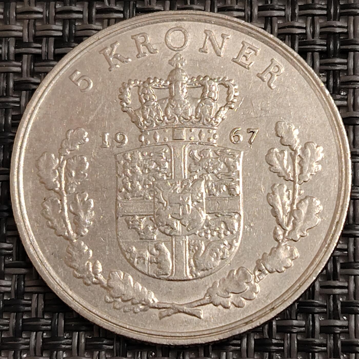 布加迪🐬～世界钱币(上海)🌾第 271 期 /  各国套币和散币 丹麦🇩🇰 1967年 5克朗