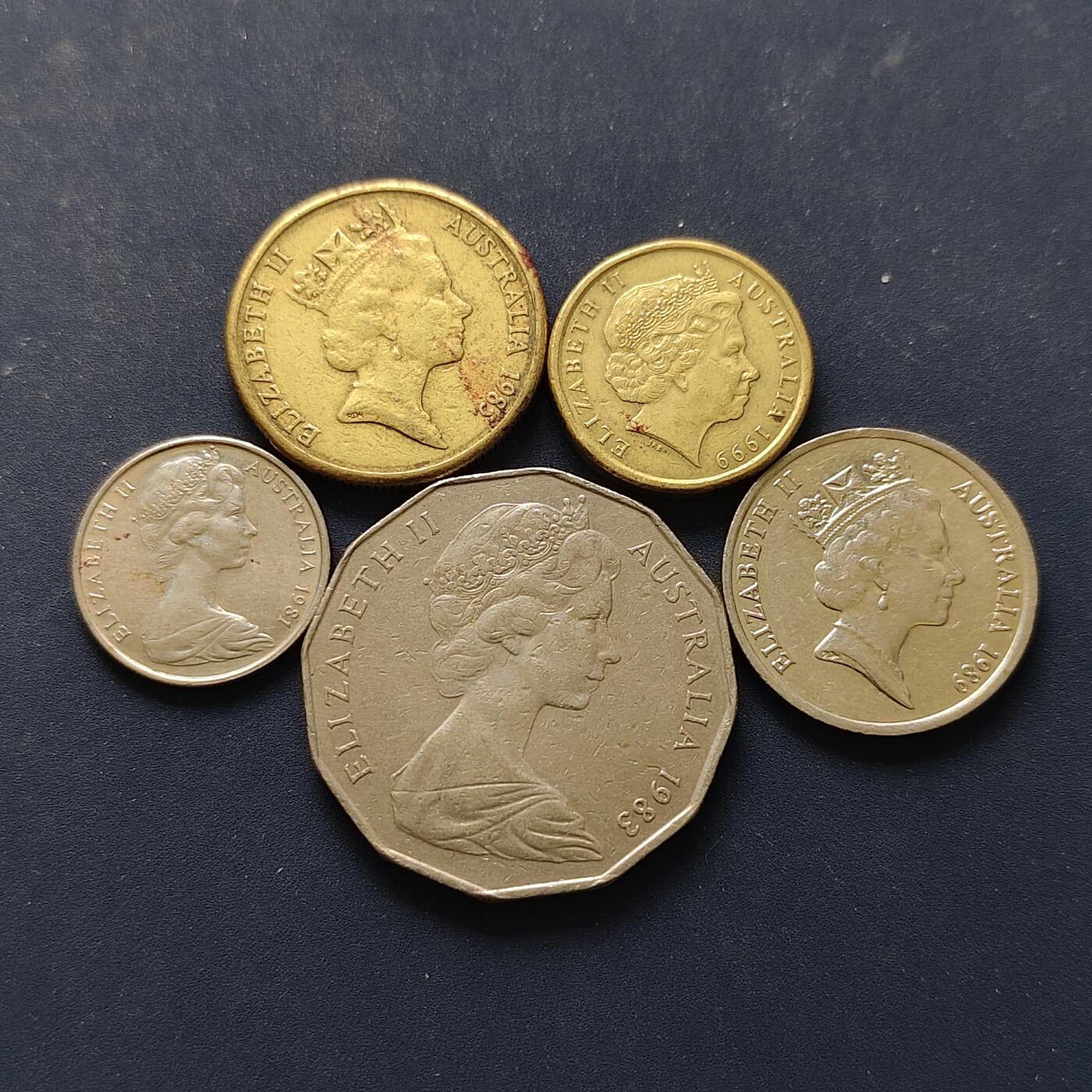 【全场包邮】纯粹捡漏拍496场-持续更新中 澳大利亚各年份5枚套币-含1-2元高值币