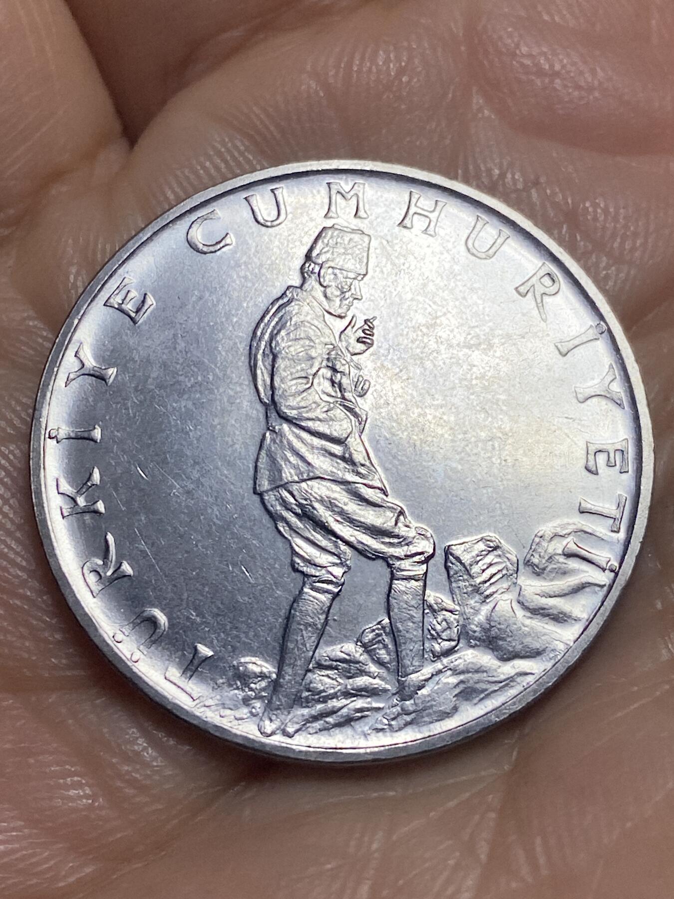 2026年第十三场(总第一百八十二场）外国好品散币场(免佣金) 土耳其🇹🇷1976年2.5里拉(第五套第二版，9克版)