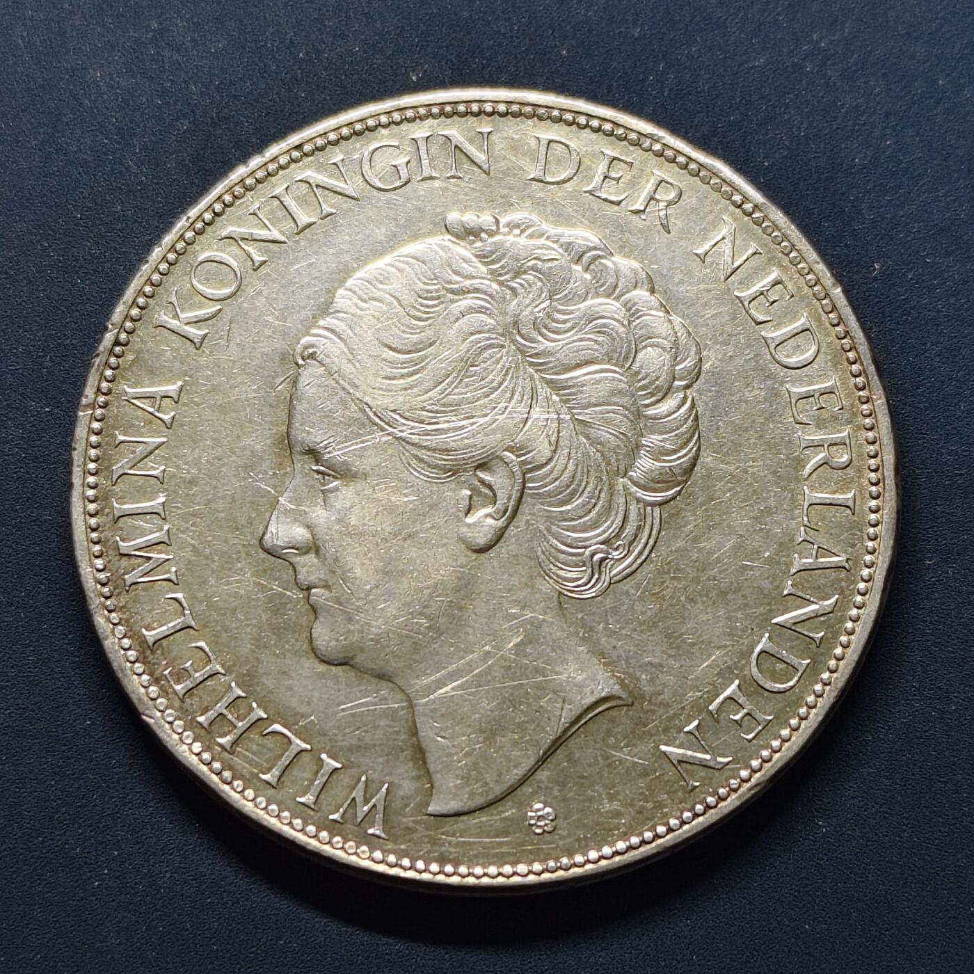 【全场包邮】纯粹捡漏拍497场-持续更新中 荷兰1931年威廉明娜女王2.5盾银币【38毫米25克72%】-C