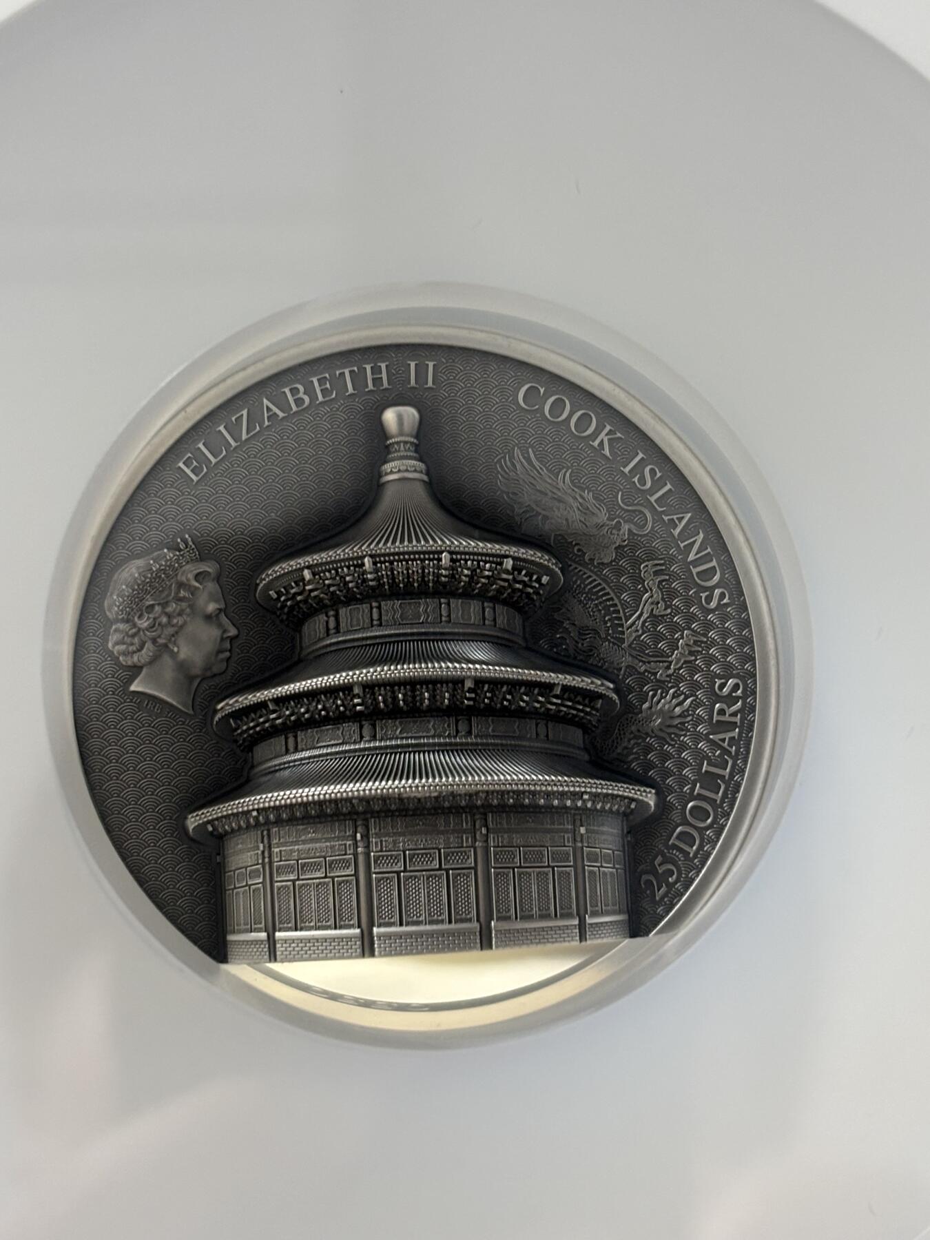 第189期拍卖 库克2023年天坛祈年殿5盎司高浮雕银币NGC-MS70首无盒无证书，999银，发行888枚