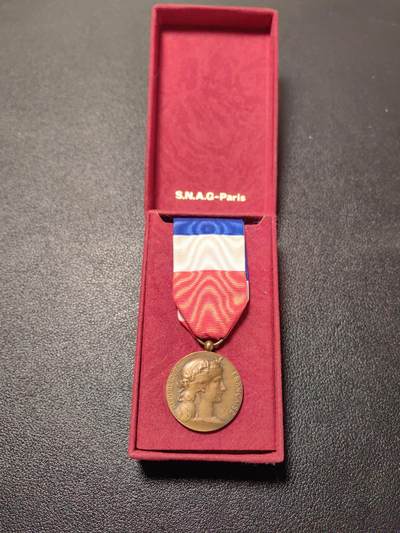靖甫拍卖第二场 - 法国战争部荣誉奖章 带原盒