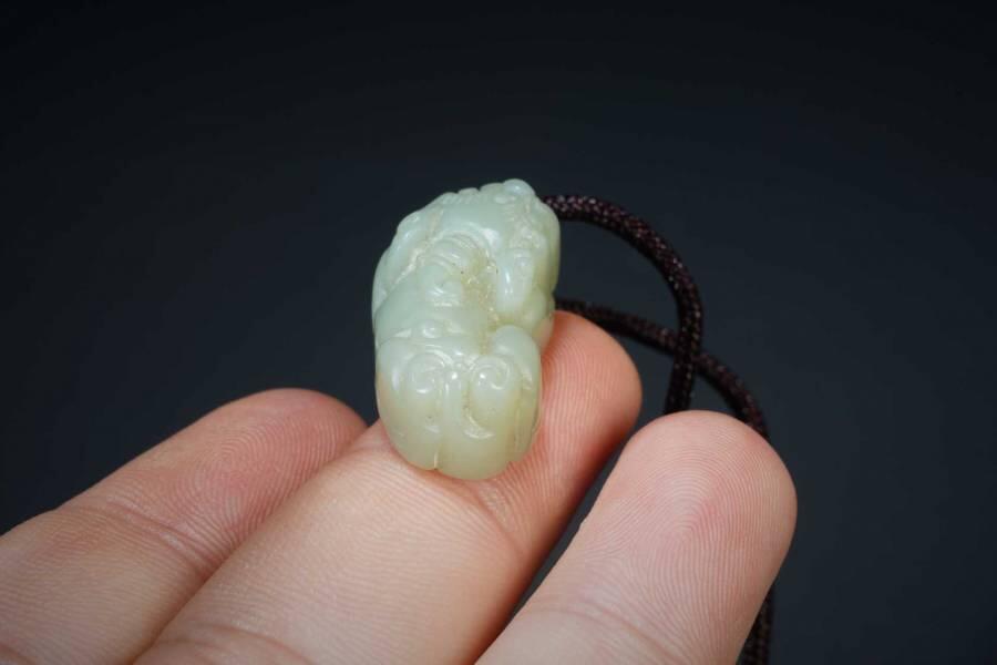 上海都达杂项专场五（全场包邮） 天然和田玉精雕《招财貔貅》挂件87-68