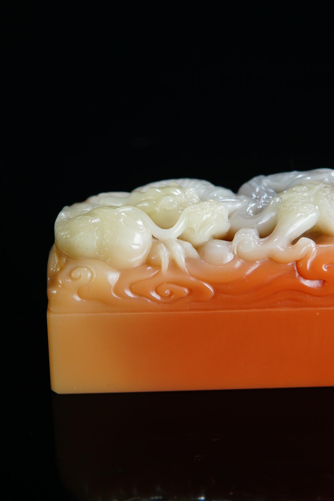 方寸藏珍·寿山田黄印章专场（一） 寿山芙蓉石《盘龙》印章