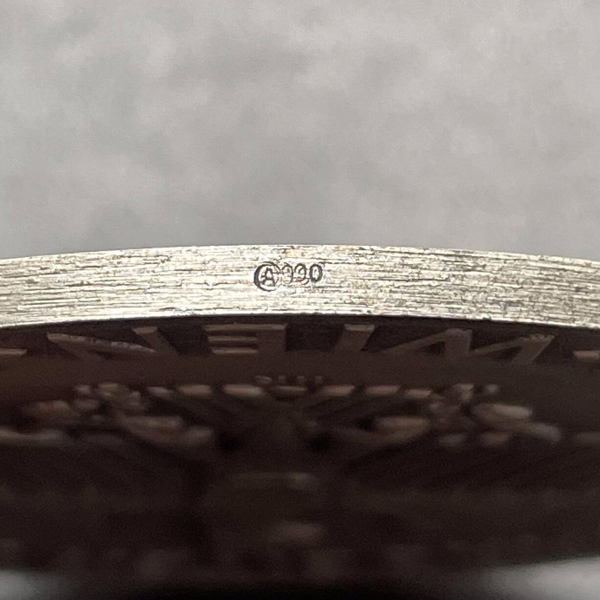 「木头集藏」章牌精品专场！ 1970年奥地利维也纳工会成立25周年纪念银章  直径：56 mm，57 g，边铭：维也纳造币厂银标A和含银量900。表面采用磨砂工艺。正面是奥地利国徽。维也纳-下奥地利-布尔根兰工会成立于1945年，1948年更名为维也纳工会。