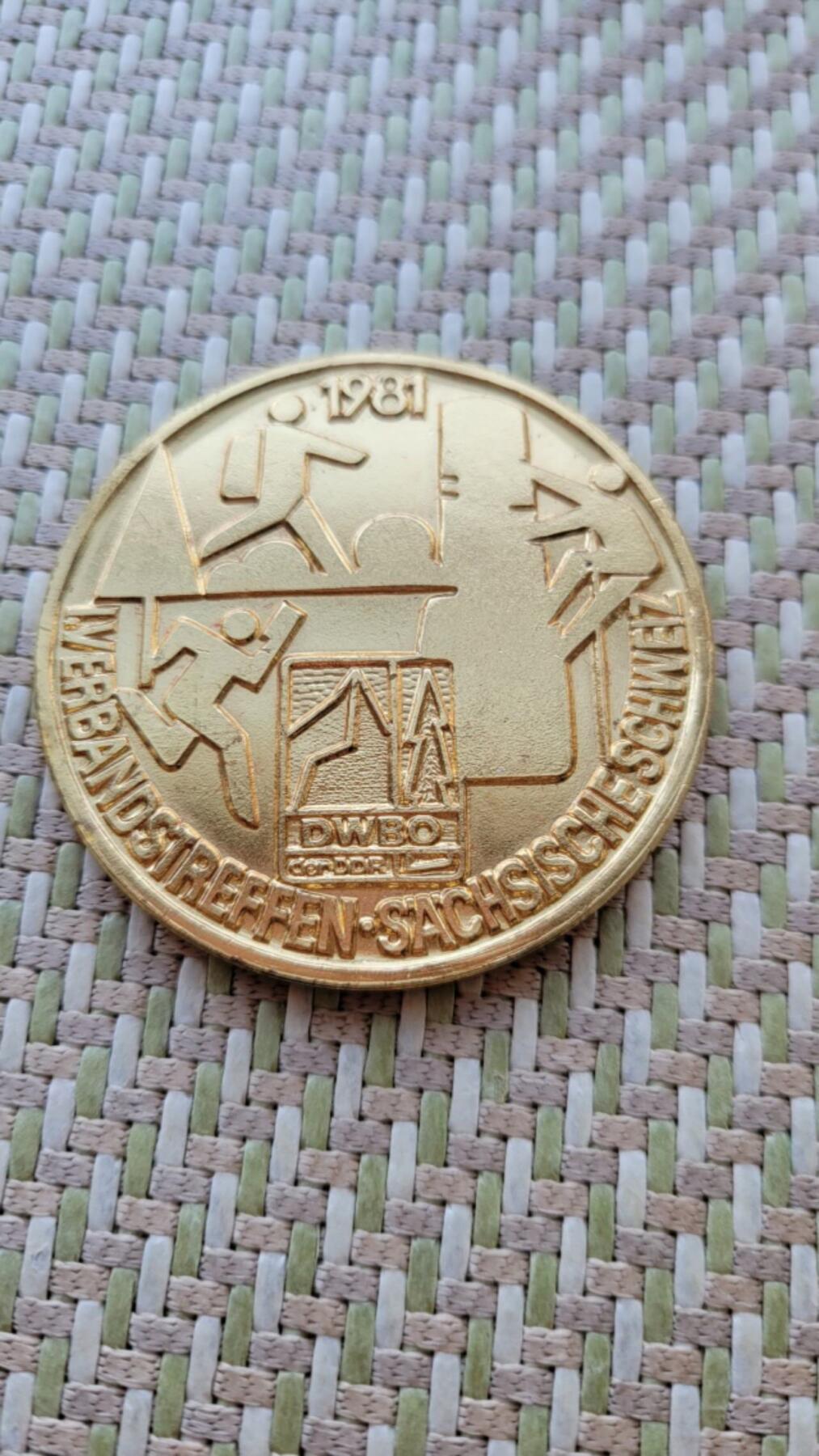 嘉宝良覃世界勋赏第23期拍卖 东德军人运动会纪念章