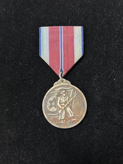 迎新年徽章专场-历代徽章21 - 朝鲜纪念章