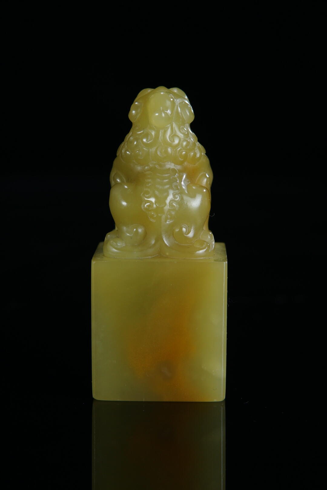 方寸藏珍·寿山田黄印章专场（一） 寿山艾叶绿《獬豸》钮章