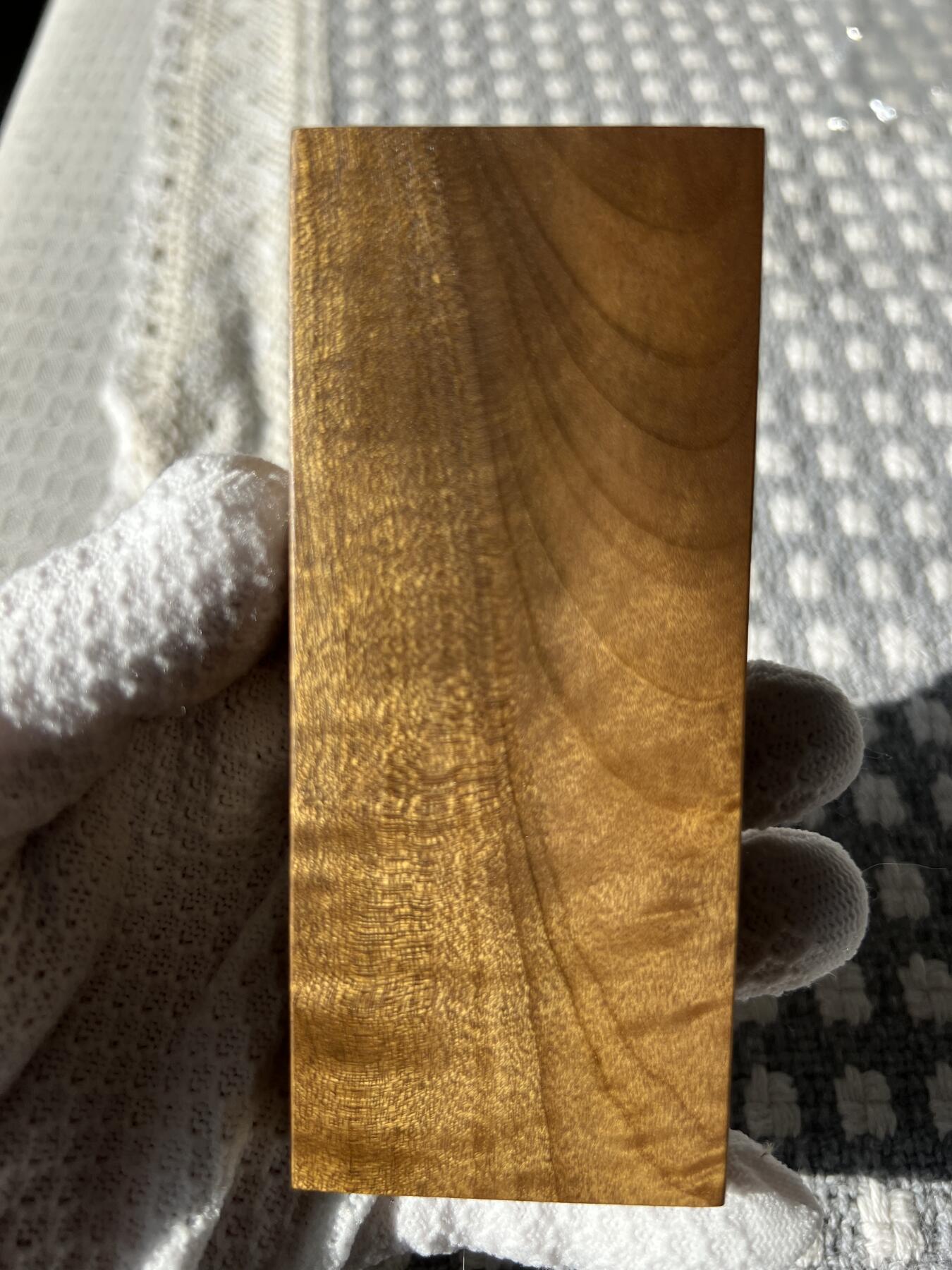 零元拍：B35金丝楠平安无事牌，3D立体水波香喷喷的小金砖，金光闪闪，124.5/52.5/13.5MM