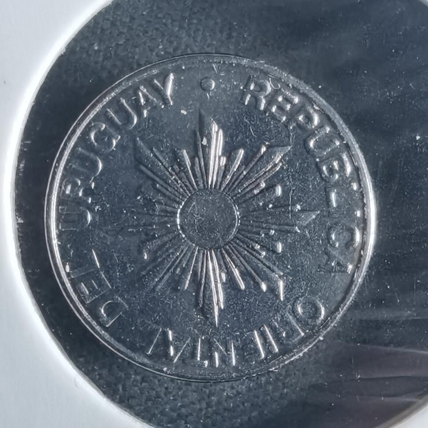 沼泽如烟--第970场 乌拉圭1989年5比索