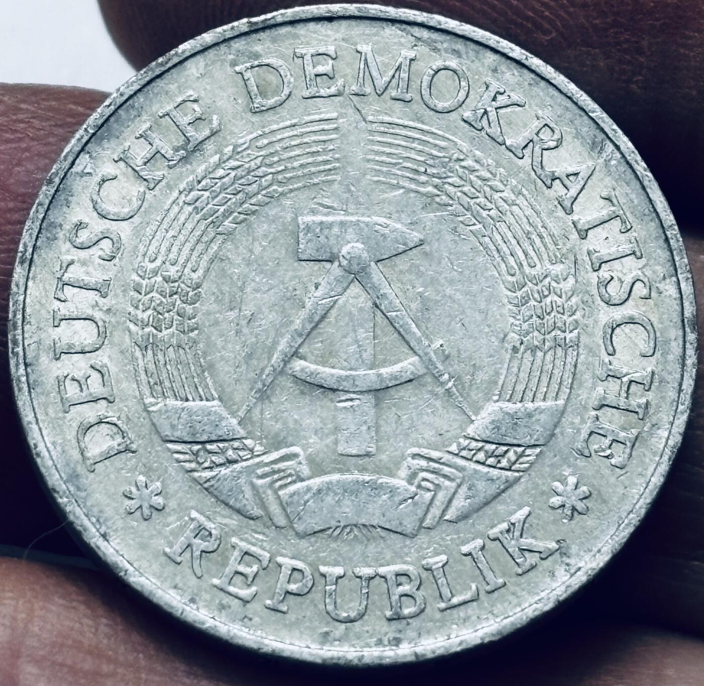 文馨钱币收藏 2026新年第四场（第 290 场）【长期接代拍品】 1978 年民主东德 1 马克，第三版本