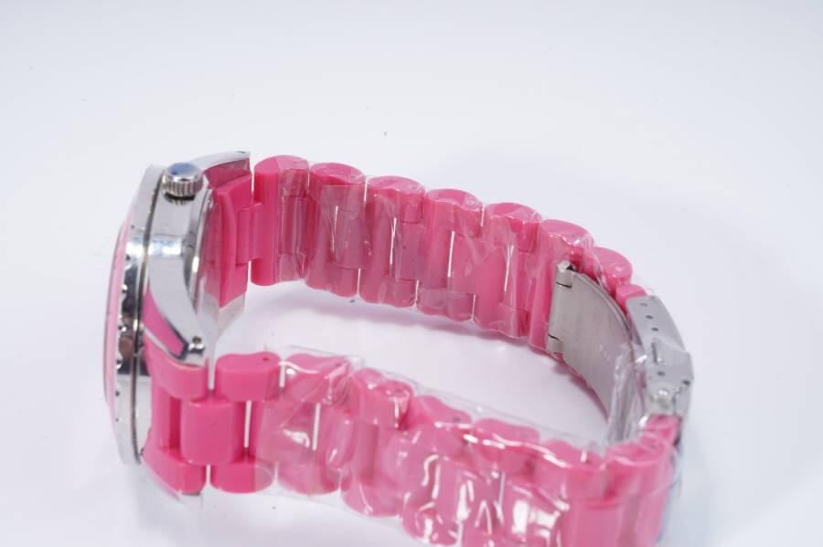 上海都达杂项专场五（全场包邮） STORM牌 粉色石英手表（正常能走）