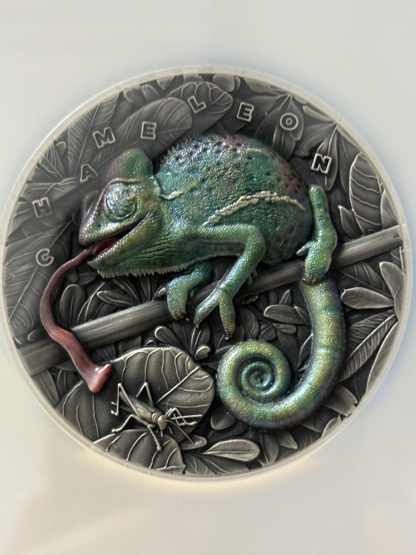 第189期拍卖 纽埃2021年神奇动物系列变色龙3盎司彩色珐琅银币NGC-MS70无盒无证书，999银，3盎司，发行421枚