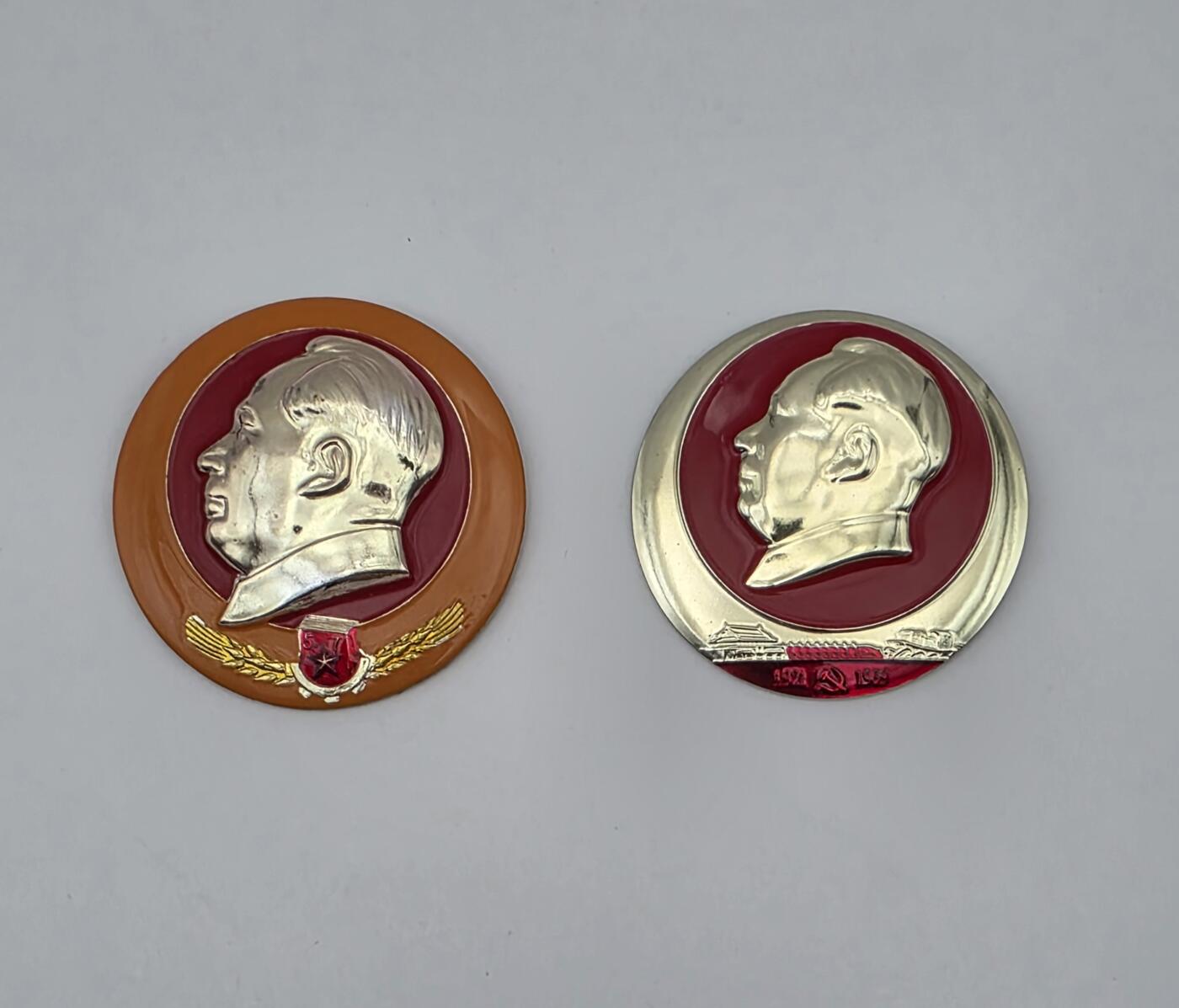 红色记忆-毛主席像章-两枚