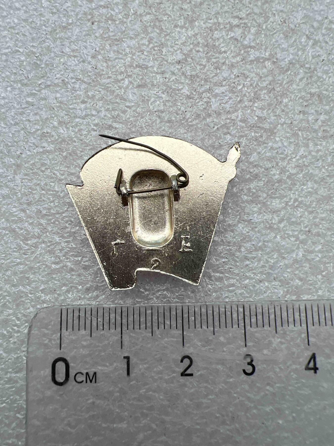 真品毛主席像章、 真品毛主席像章