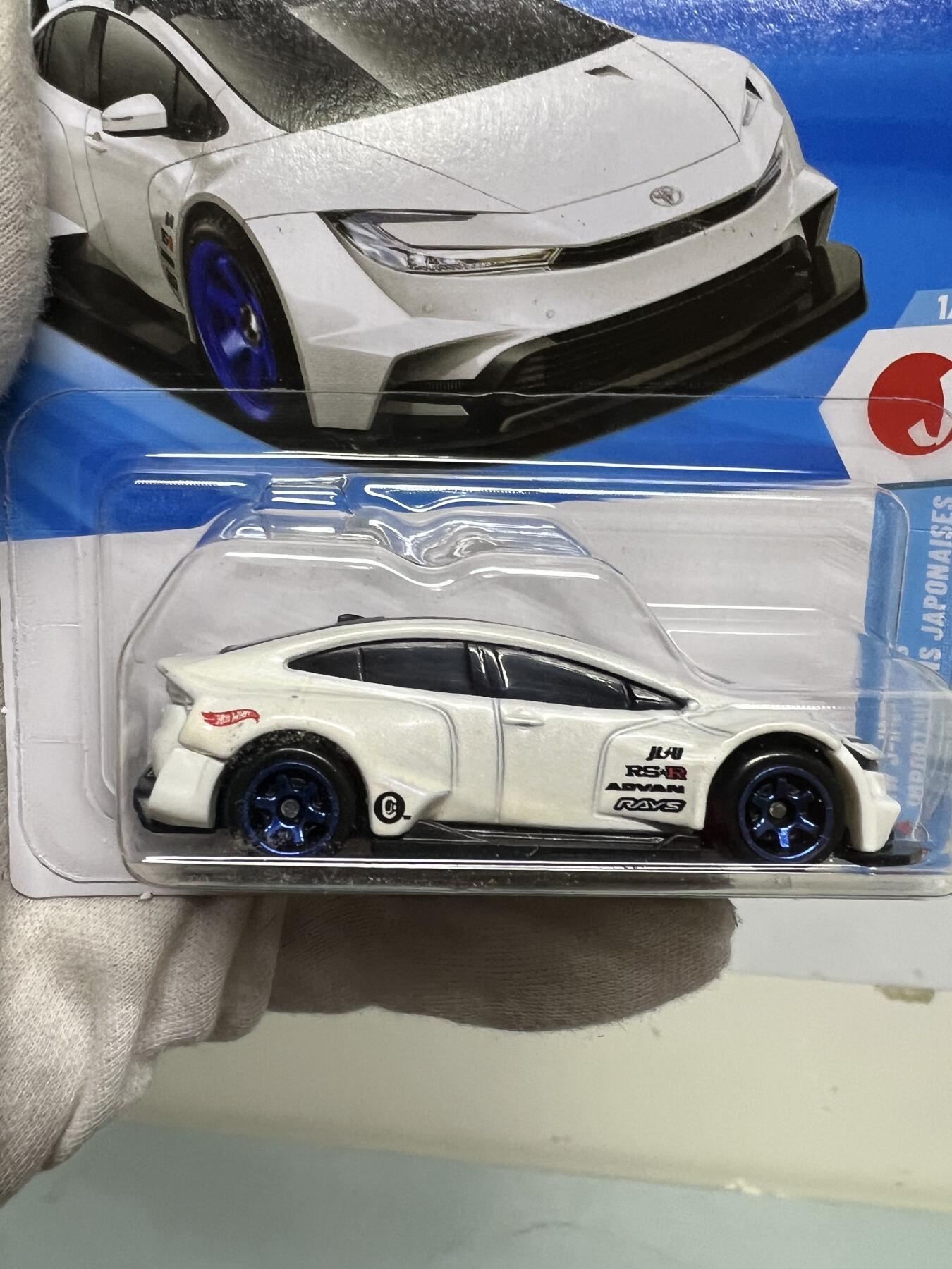 零元拍：风火轮吊卡Toyota Prius custom全新未拆