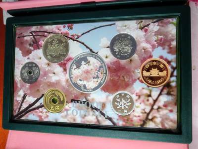 长老汇蛇年精选第九十四场拍卖 - 2007日本樱花松月6枚套精制币，含1枚彩色精制银章，盒证全，克书125美金