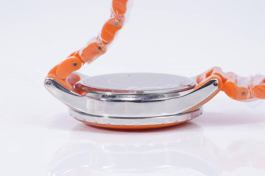 上海都达杂项专场五（全场包邮） STORM牌 橙色石英手表（正常能走）