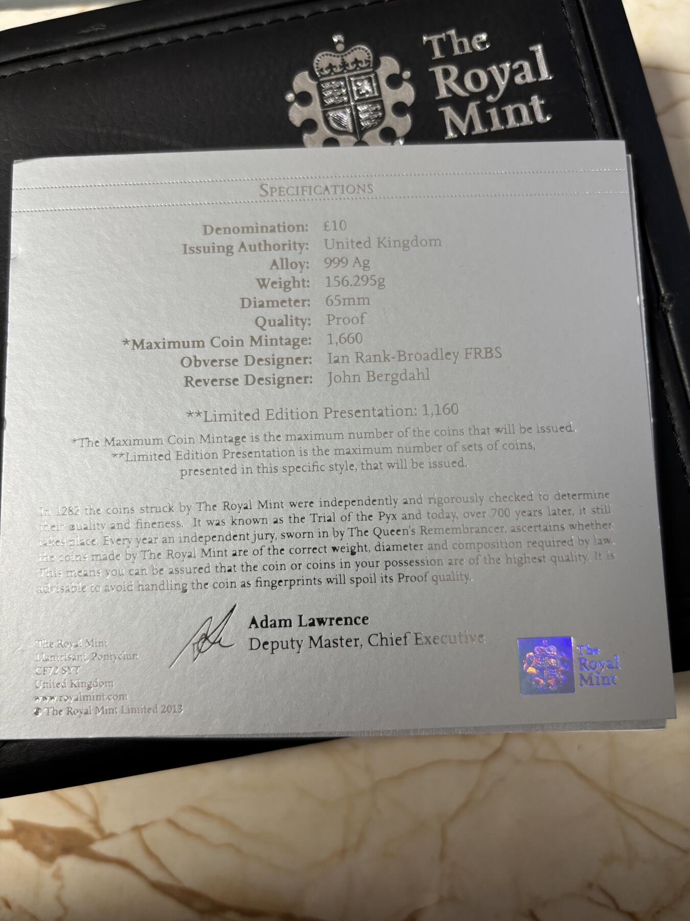 第189期拍卖 英国2013年乔治小王子出生5盎司精制纪念银币，999银，发行1160枚，有氧化，塑料盒有碎