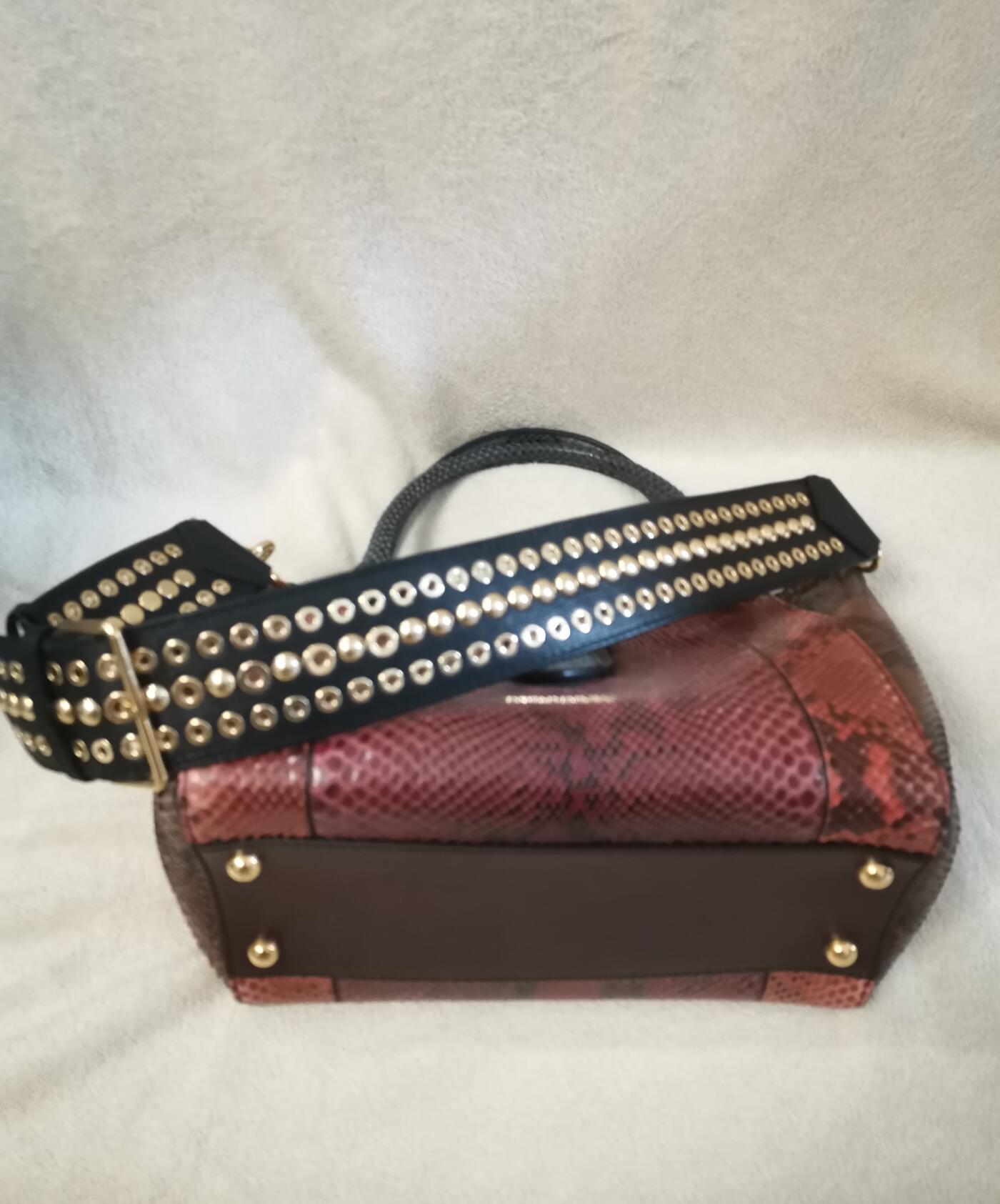 流金岁月•腊八八宝集锦集粹 2018年BURBERRY巴宝莉大号包（原价4万，鳄鱼皮，绝版，无发票，可查询）