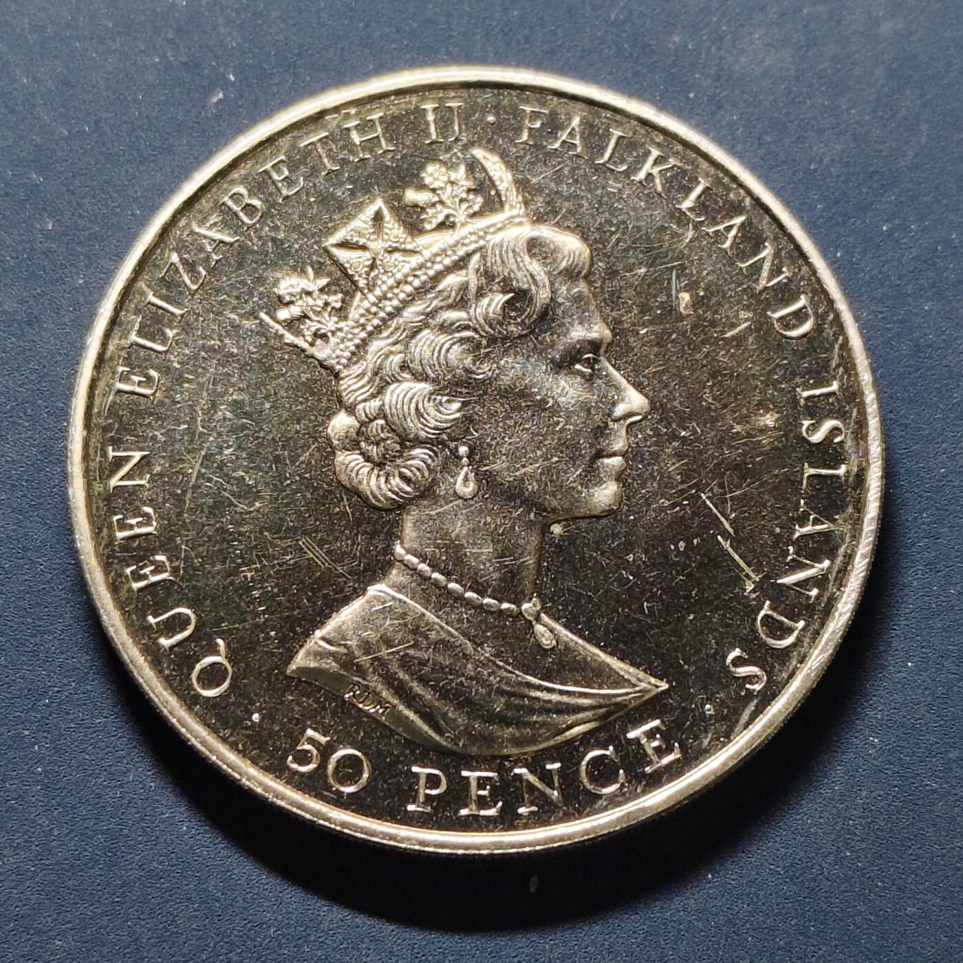 【全场包邮】纯粹捡漏拍496场-持续更新中 福克兰群岛1992年50便士女王登基40周年克朗型纪念币