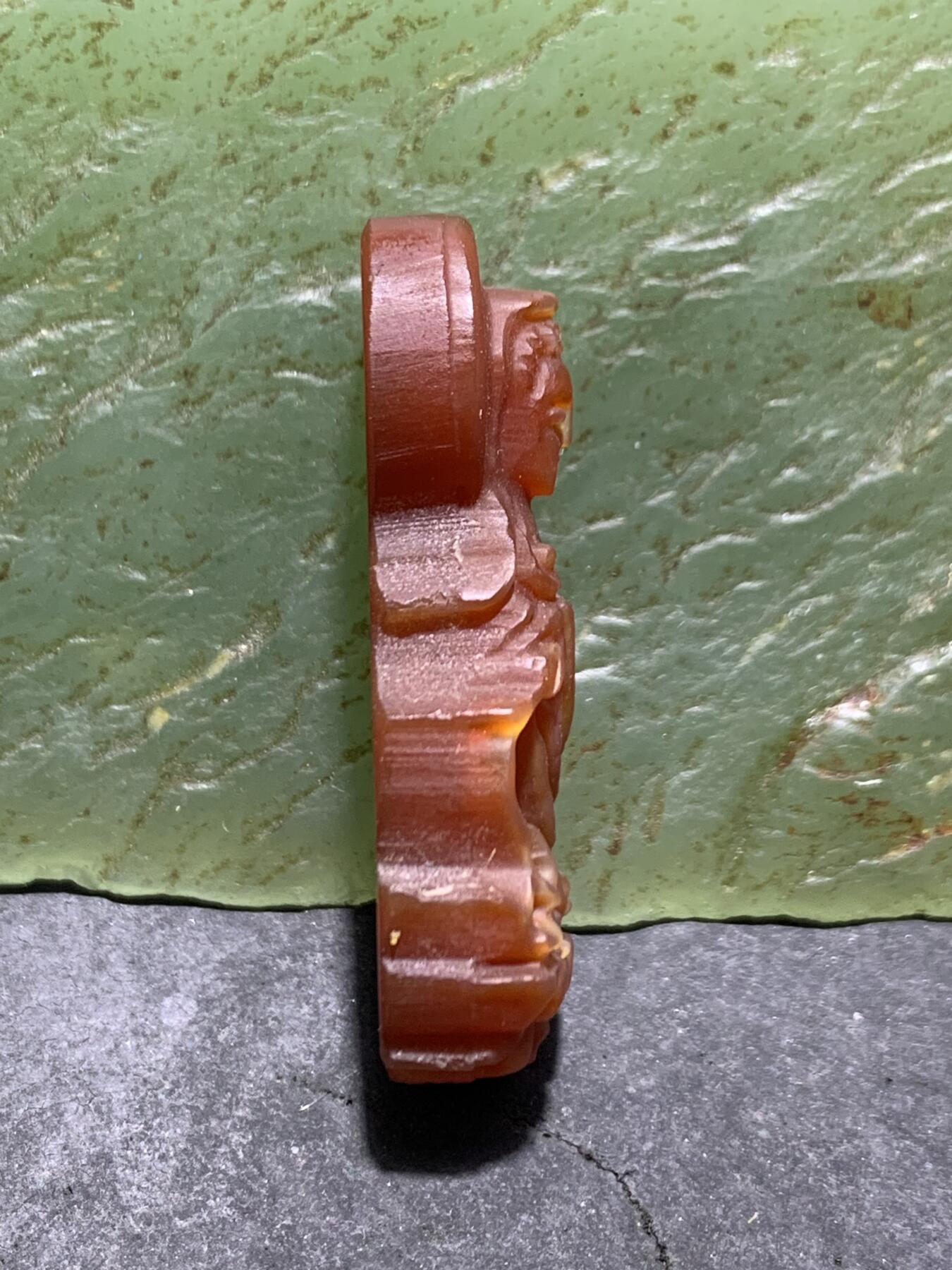 精美亚光高玉化柿子红玛瑙雕刻观音菩萨通货吊坠一个