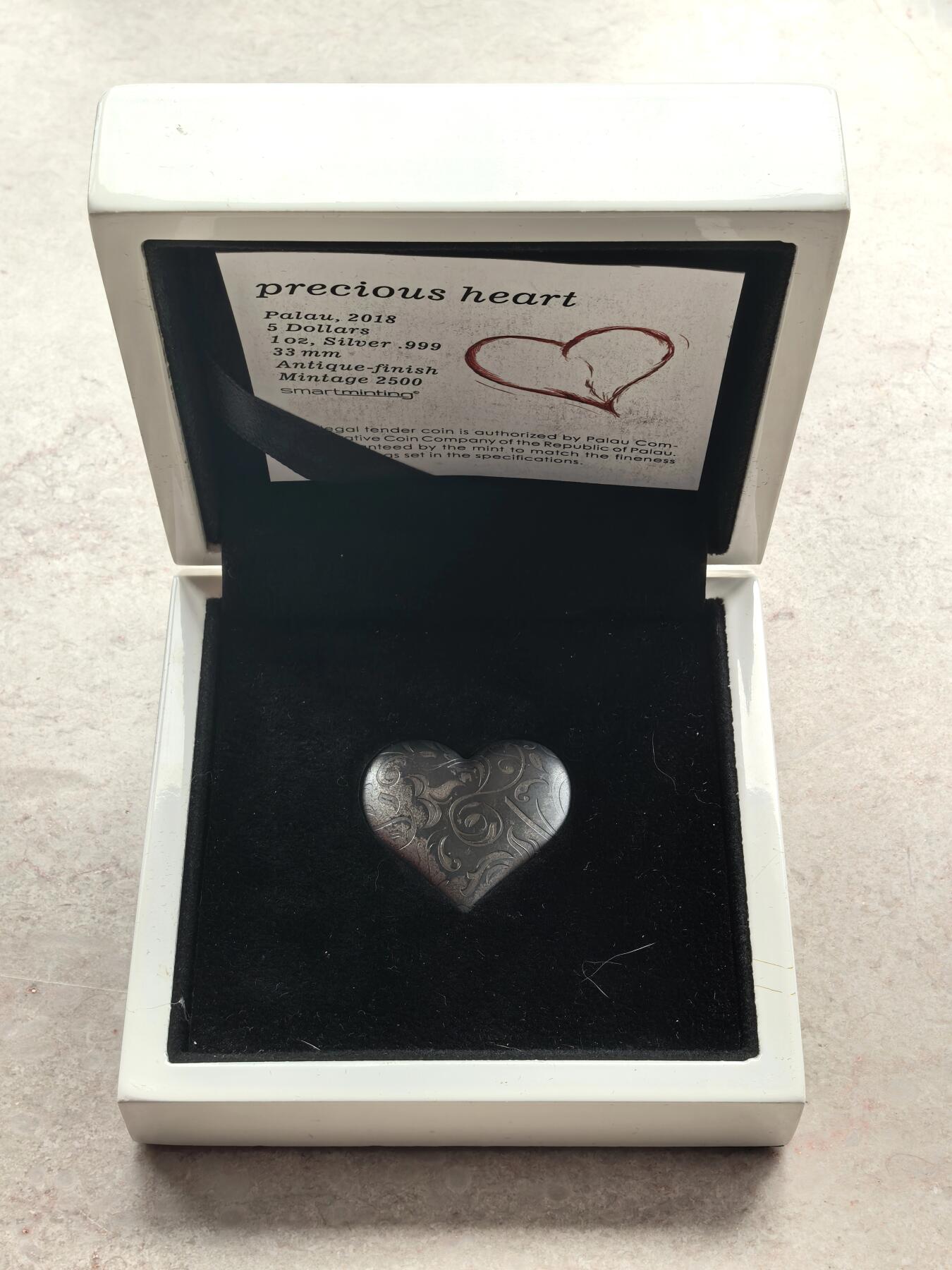博洋堂世界钱币拍卖第158期（全场包邮） 2018年帕劳5元仿古银币 珍贵的心 1盎司999银 盒证全 发行量：2500