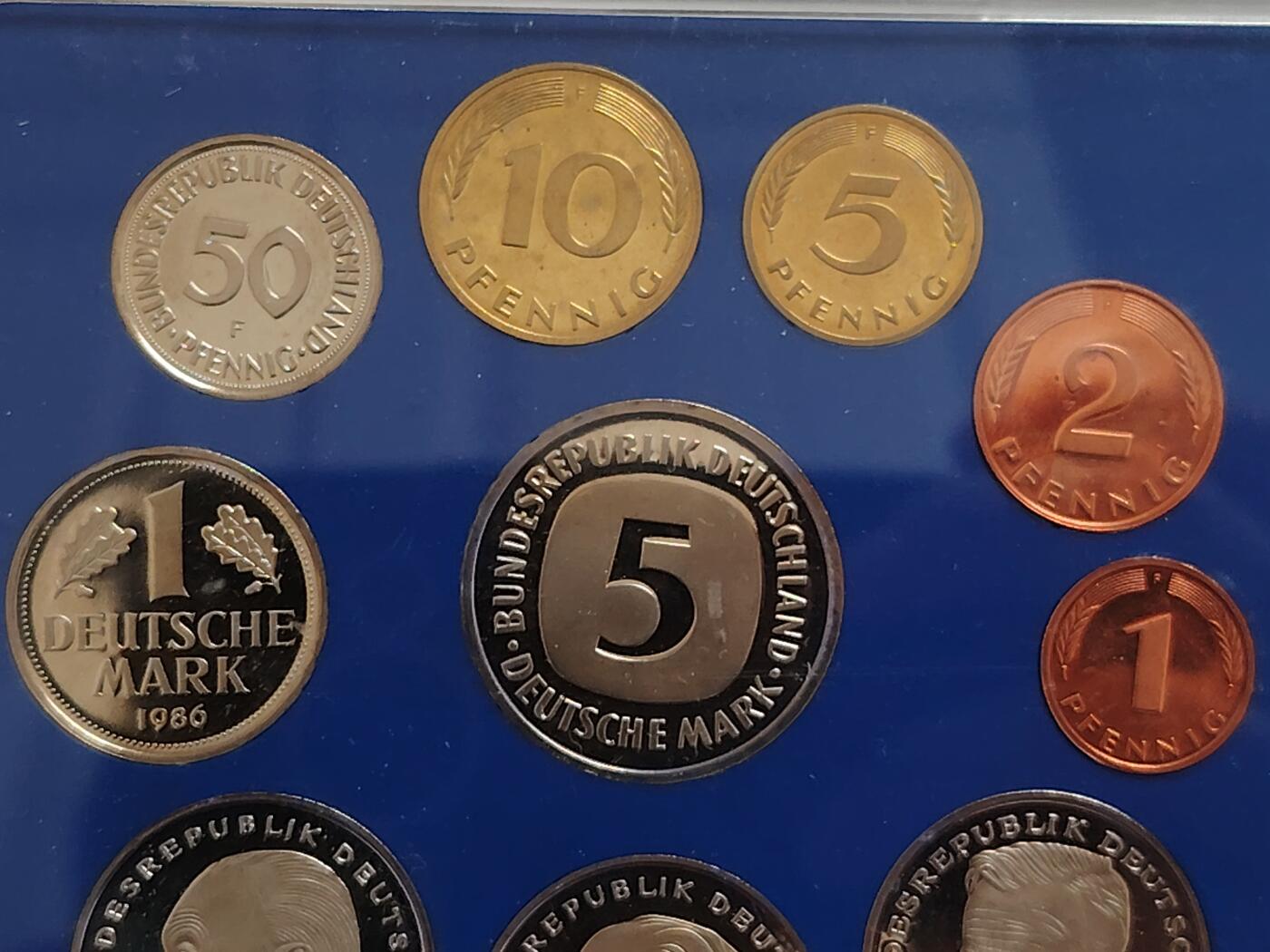 布加迪🐬～世界钱币(上海)🌾第 271 期 /  各国套币和散币 德国🇩🇪 1986年 10枚精致套币