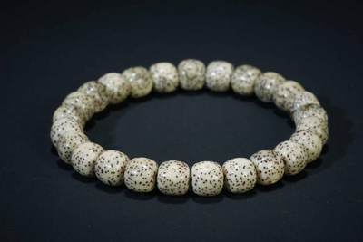 上海都达杂项专场五（全场包邮） - 星月菩提老型珠手串87-283