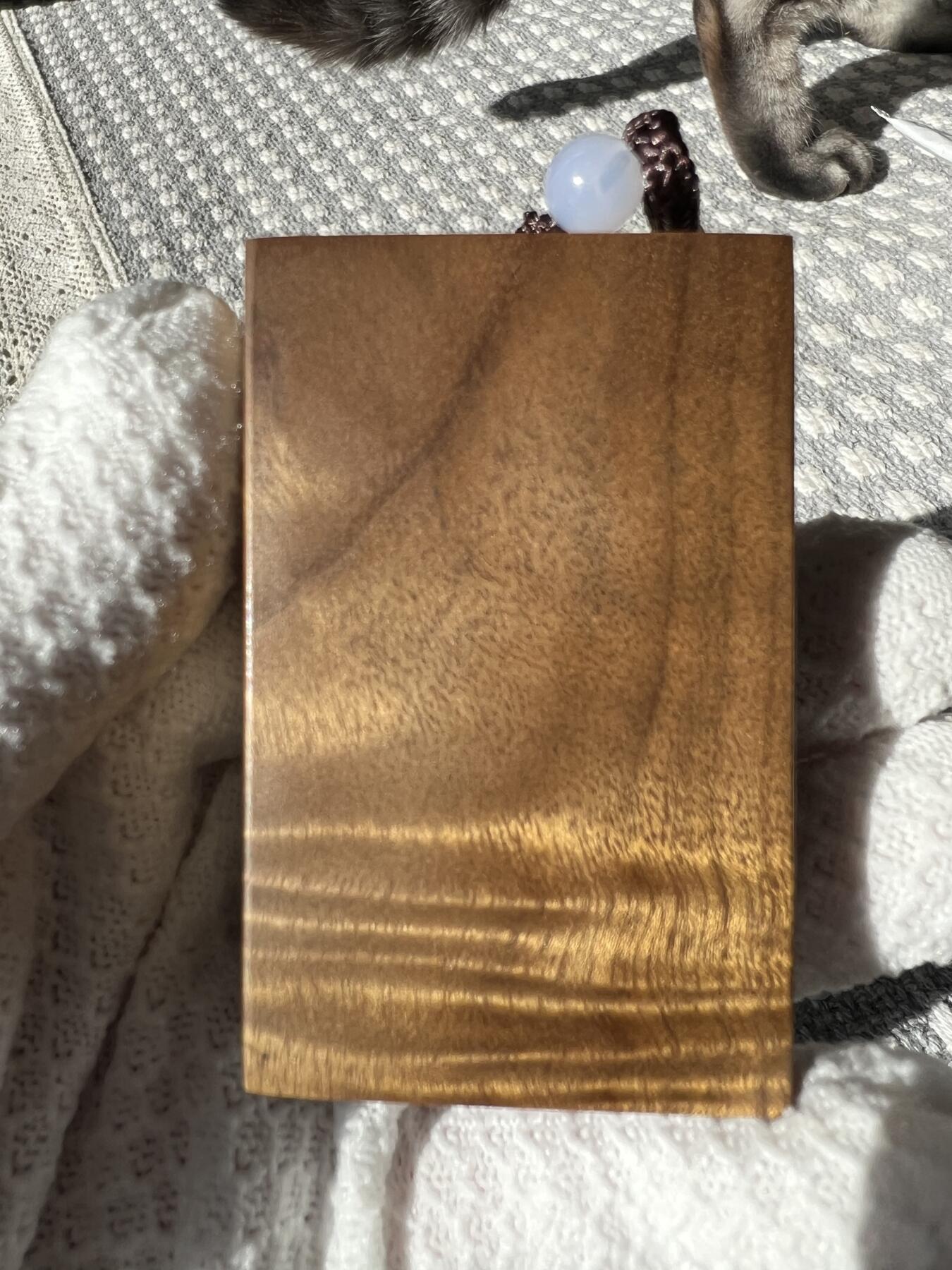 零元拍：B21金丝楠平安无事牌，满水波香喷喷的小金砖，金光闪闪，69/44/14MM