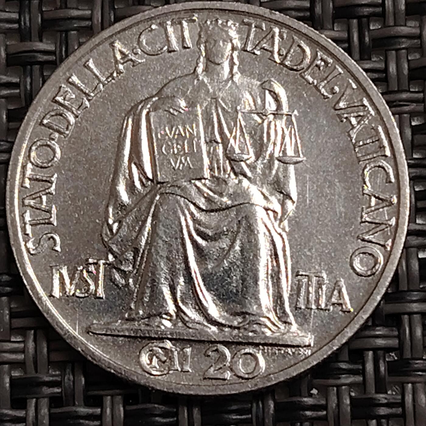 布加迪🐬～世界钱币(上海)🌾第 270 期 /  各国套币和散币 梵蒂冈🇻🇦 1942年 20分不锈钢币