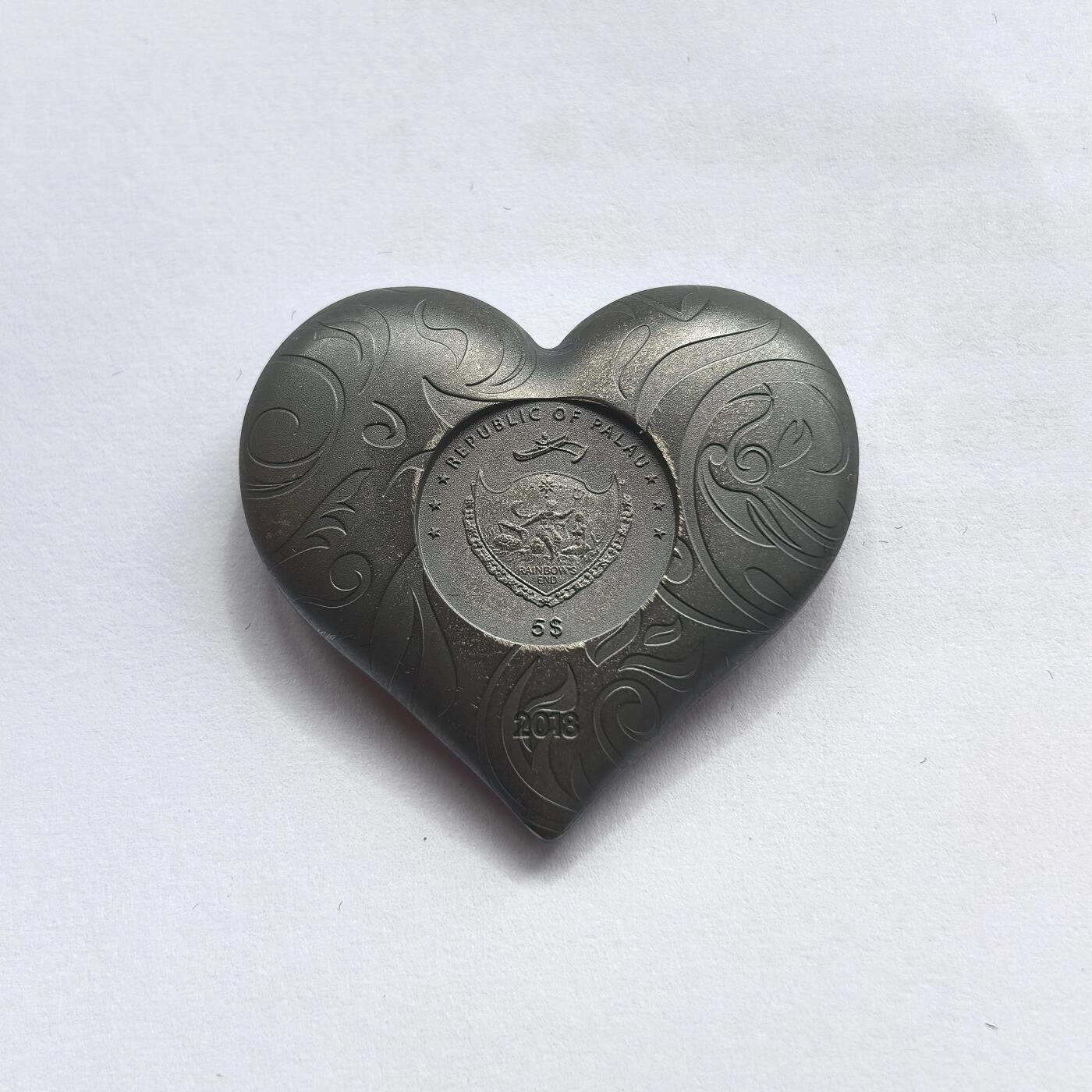 博洋堂世界钱币拍卖第158期（全场包邮） 2018年帕劳5元仿古银币 珍贵的心 1盎司999银 盒证全 发行量：2500