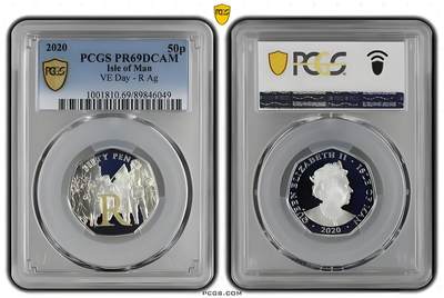 长老汇蛇年精选第九十四场拍卖 - 马恩岛2020年 二战系列欧洲胜利日75周年字母“R”彩色精制纪念银币，局部镀金，面值50便士，量2020    PCGS PR69 DCAM，唯一冠军